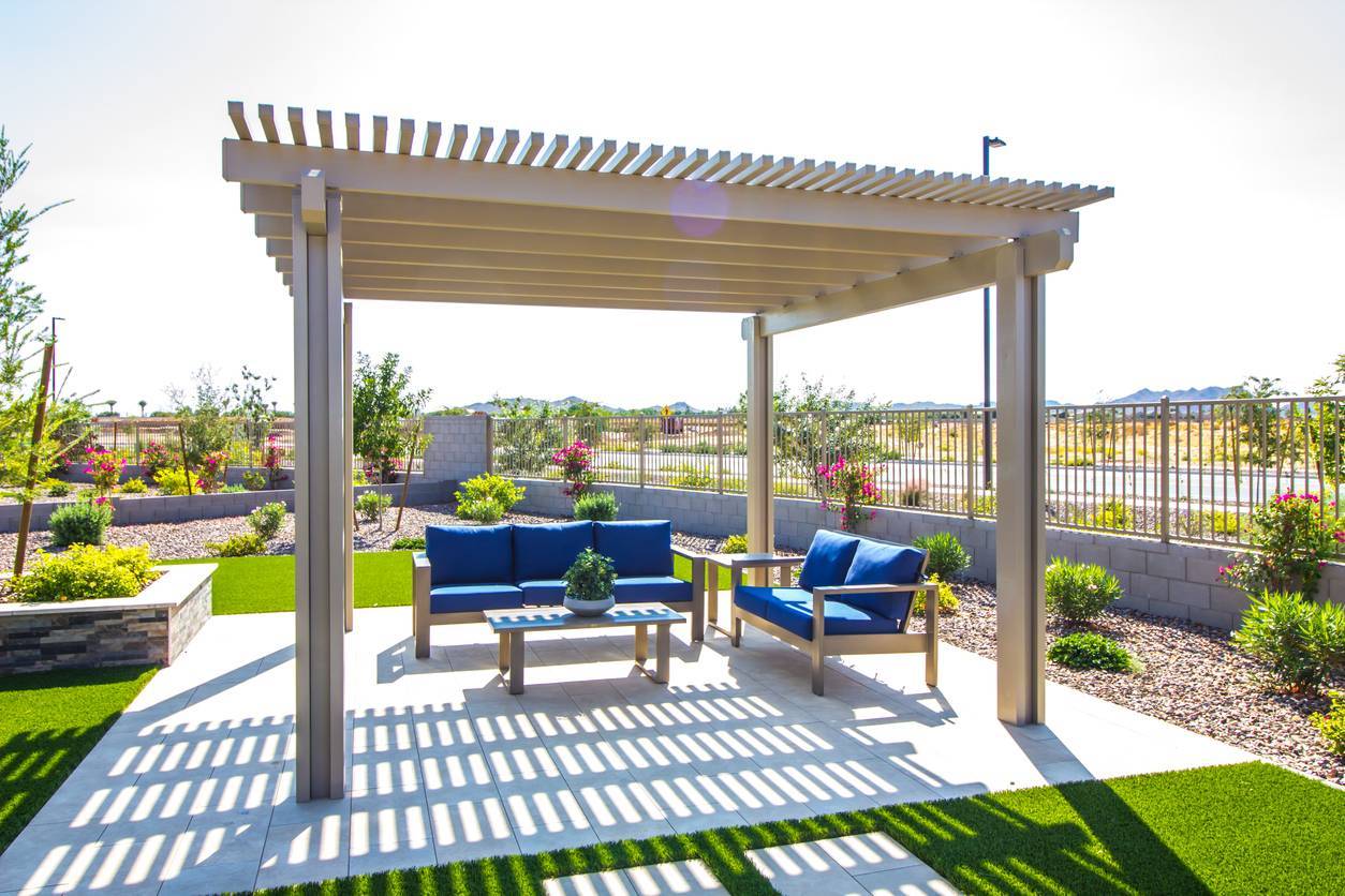 pergola bioclimatique en îlot ou adossée