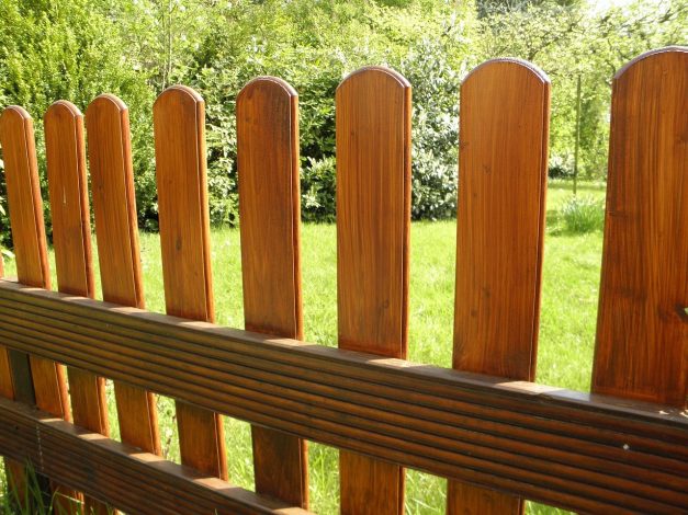 Besoin de faire poser une palissade en bois ?