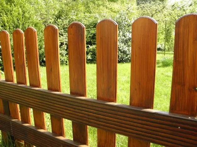 Besoin de faire poser une palissade en bois ?