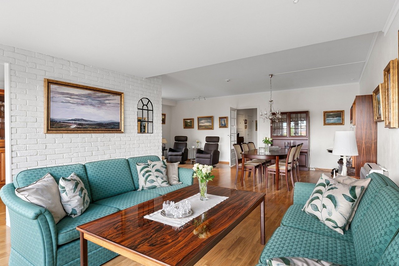 Maison : 5 astuces pour un salon moderne chic
