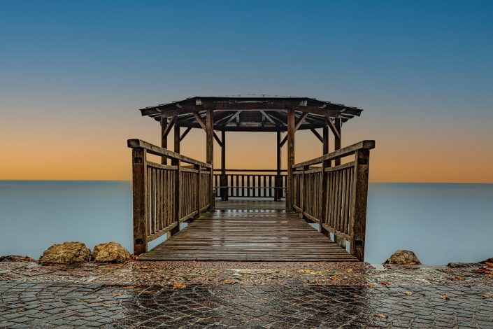 Pourquoi installer sa terrasse bois sur plots ?