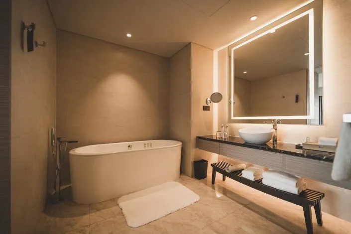 Personnalisez l’éclairage de votre salle de bains