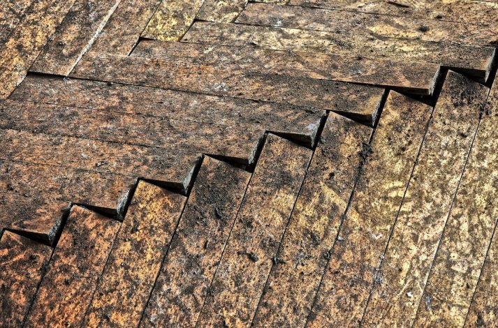 Comment rénover un parquet après un dégât des eaux ?