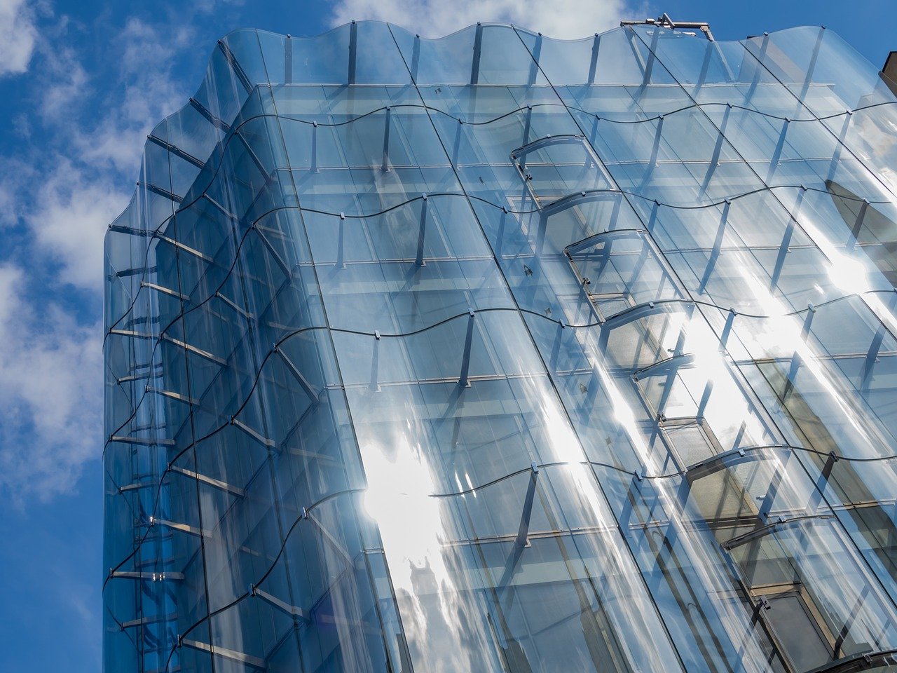 Quel type de verre pour vos bâtiments professionnels ?