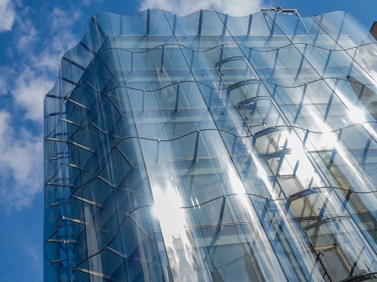Quel type de verre pour vos bâtiments professionnels ?