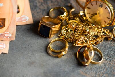 Ces indices révèlent si vos bijoux de famille valent de l’or