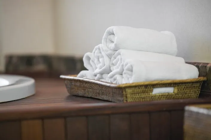 Conseils pour aménager votre salle de bains avec du teck !