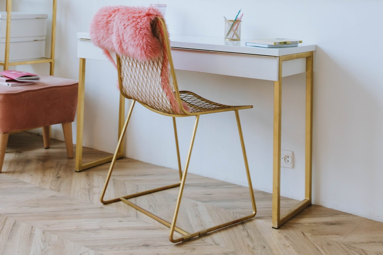 Ajoutez des couleurs métalliques hivernales à votre intérieur