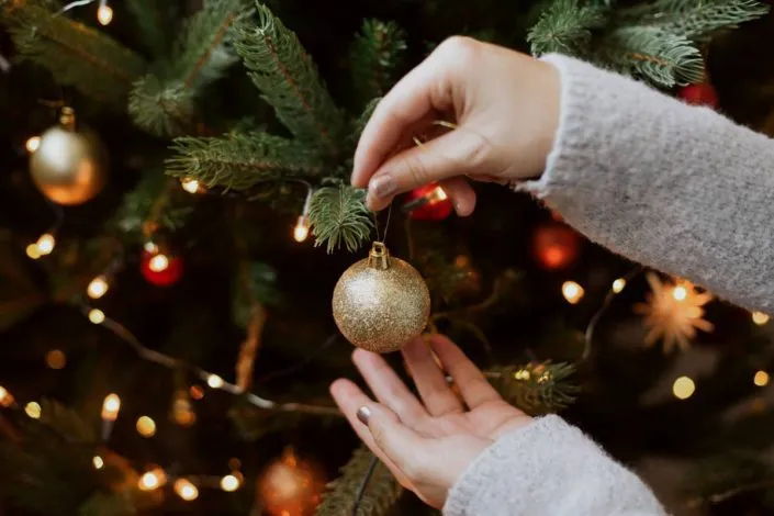 Pourquoi un arbre de Noël artificiel est-il meilleur qu’un vrai ?