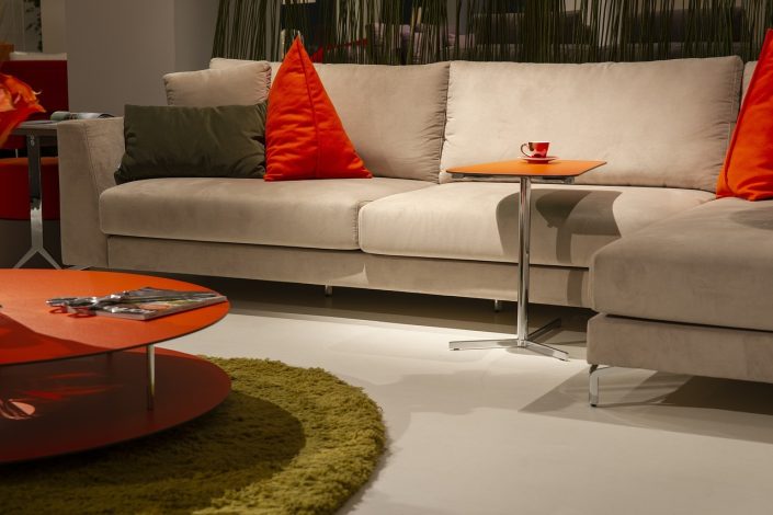 Couleur du canapé: comment choisir la plus adaptée à votre pièce?