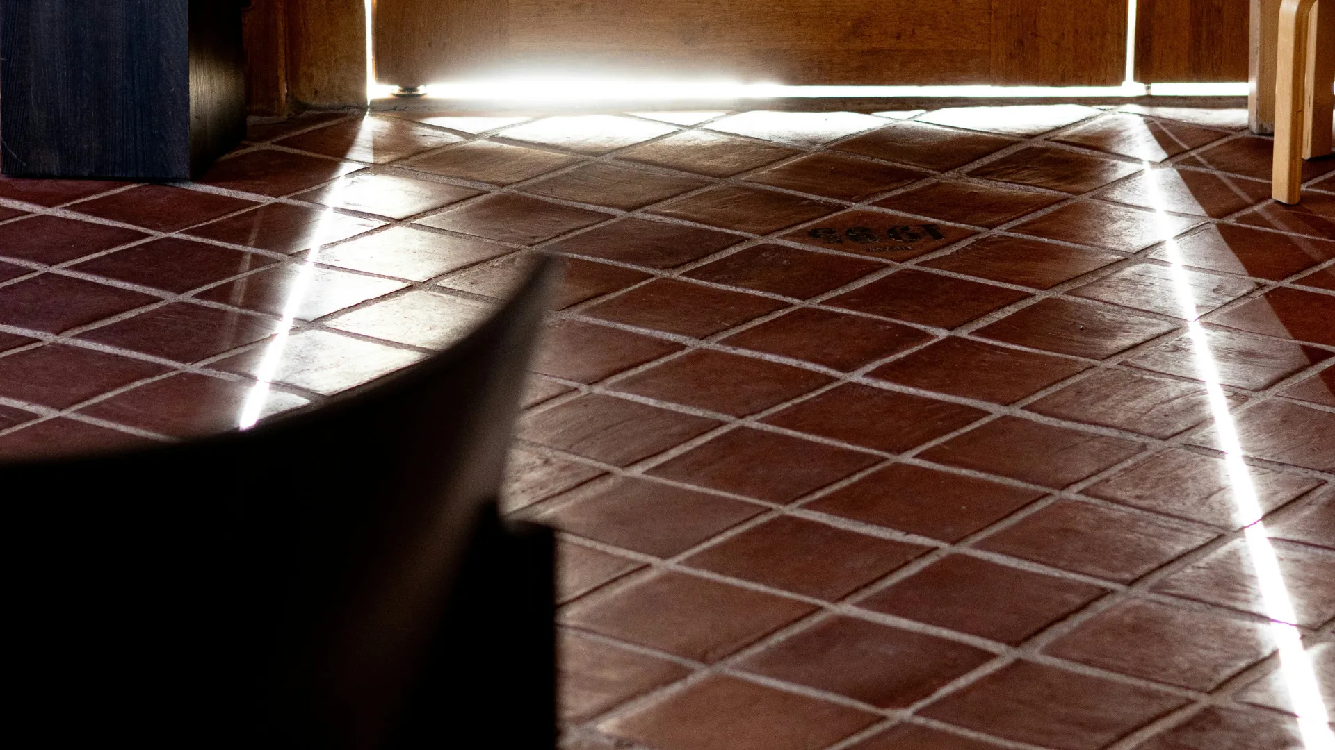 Tomettes en terre cuite anciennes : les atouts pour votre maison