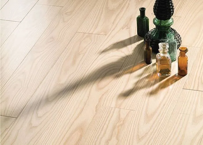 parquet-industriel-frene-blanc-21-x-08-x-280-mm-sur-chants-promo