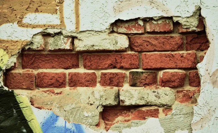 Voici comment isoler un mur intérieur humide : nos recommandations