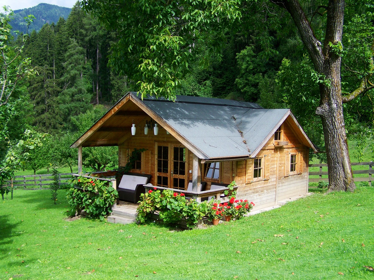 Vivre grand dans une Tiny House : Optimisation de l’intérieur mini