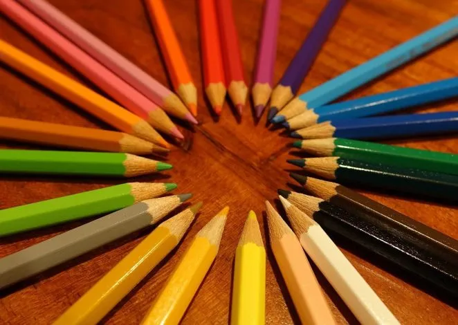 Utiliser la roue des couleurs pour obtenir une harmonie des couleurs