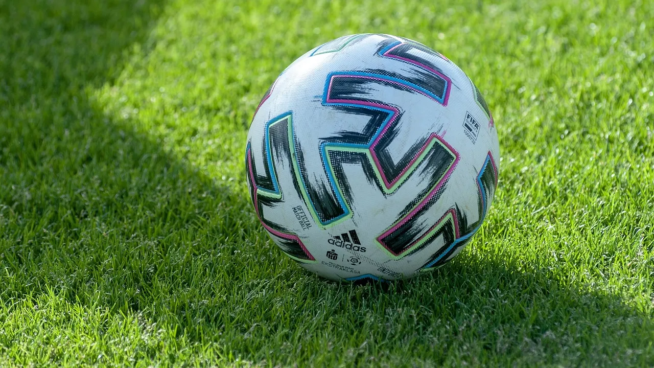 Papier peint football : une déco tendance pour les fans de tous âges