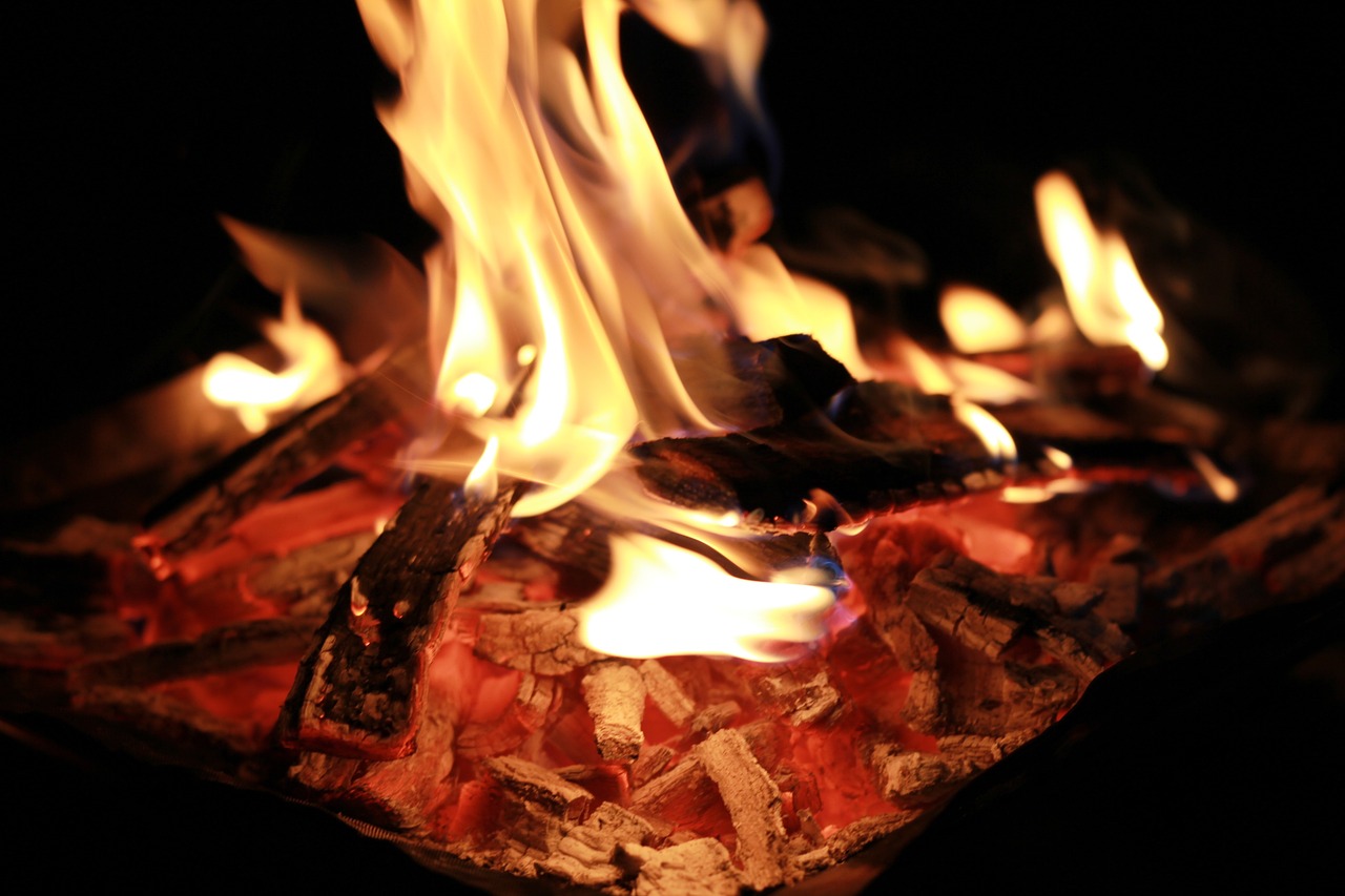 Design d’extérieur : comment bien choisir votre brasero ?