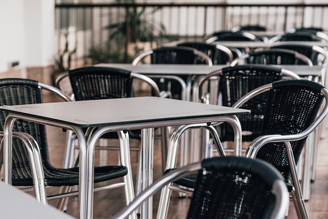 Comment décorer son intérieur avec les housses de chaises scandinaves ?