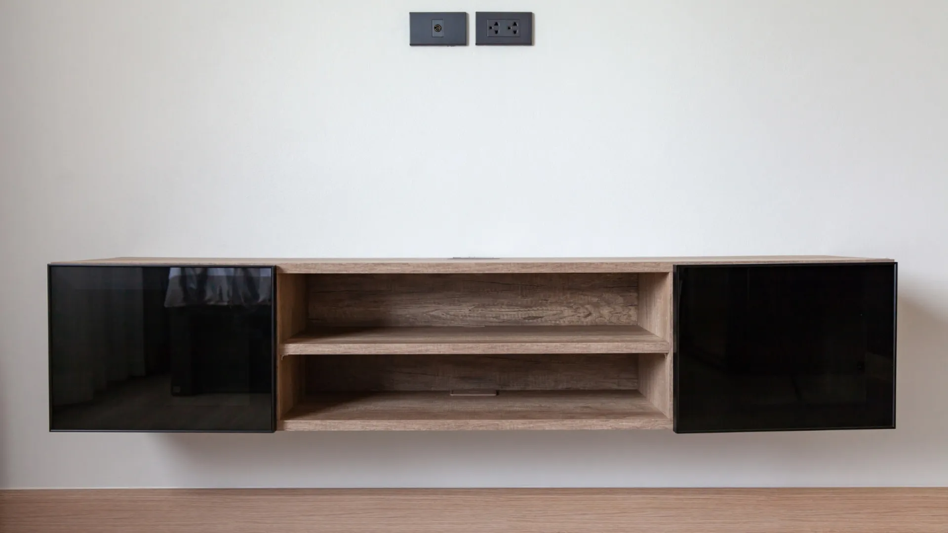 Meuble TV avec rangement : l'alliance parfaite du design et du fonctionnel