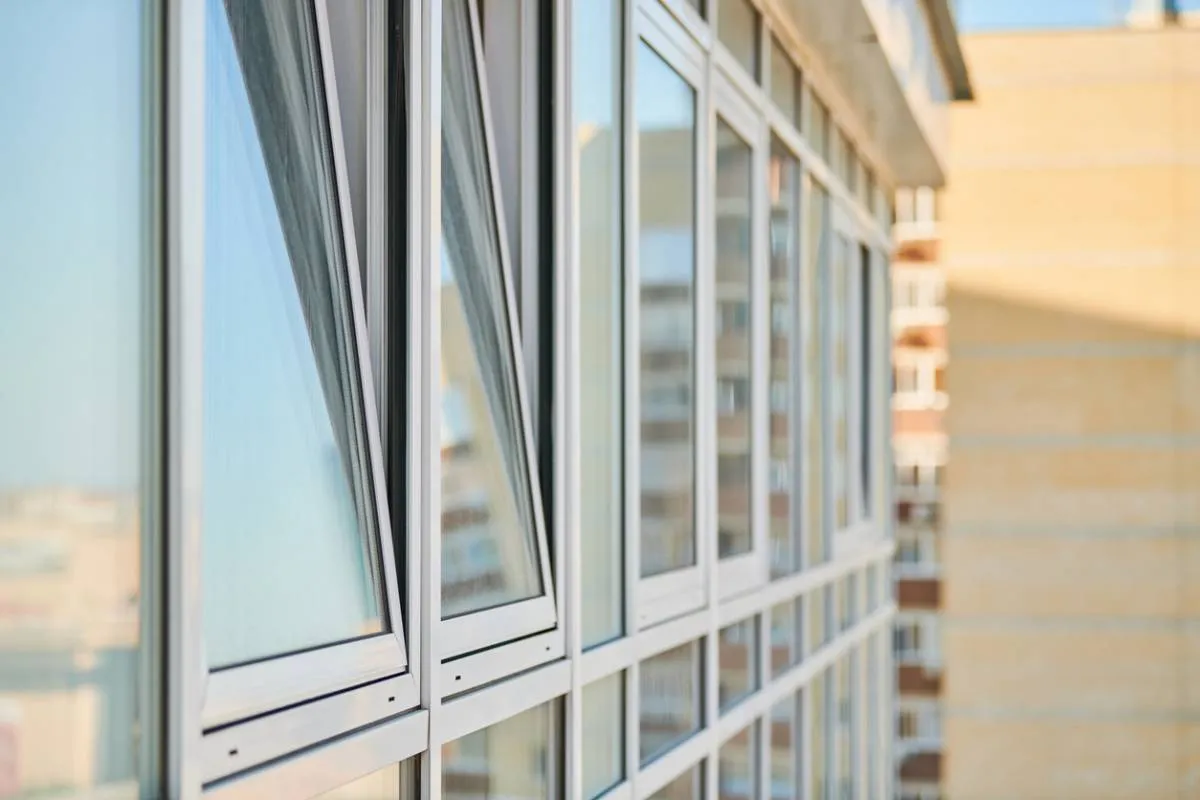 Pourquoi opter pour des fenêtres et des portes-fenêtres en aluminium ?