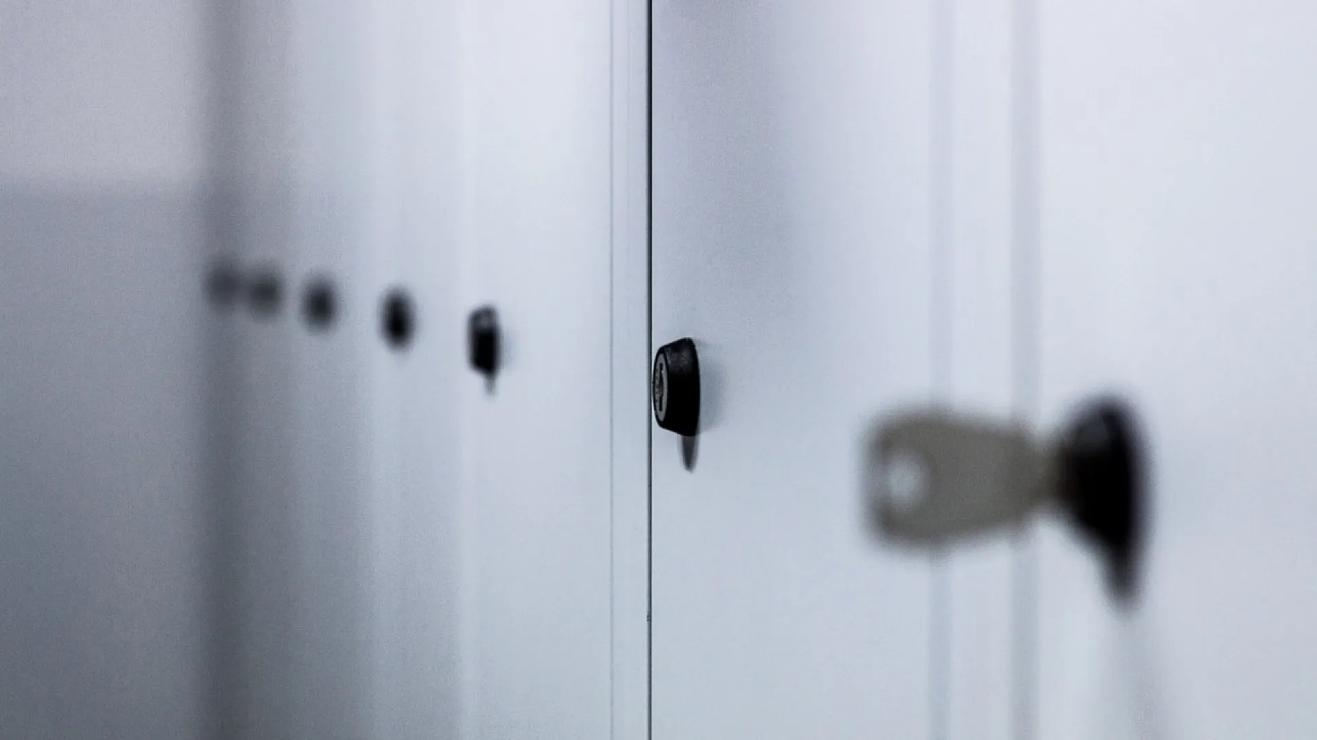 La société CIMM est spécialisée dans la vente des casiers et des vestiaires 