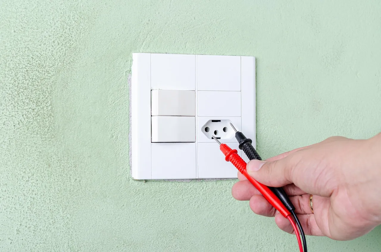 Rénovation électrique : comment préserver le charme d’une demeure historique
