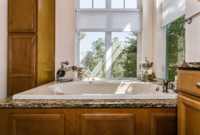 interieur douche en bois