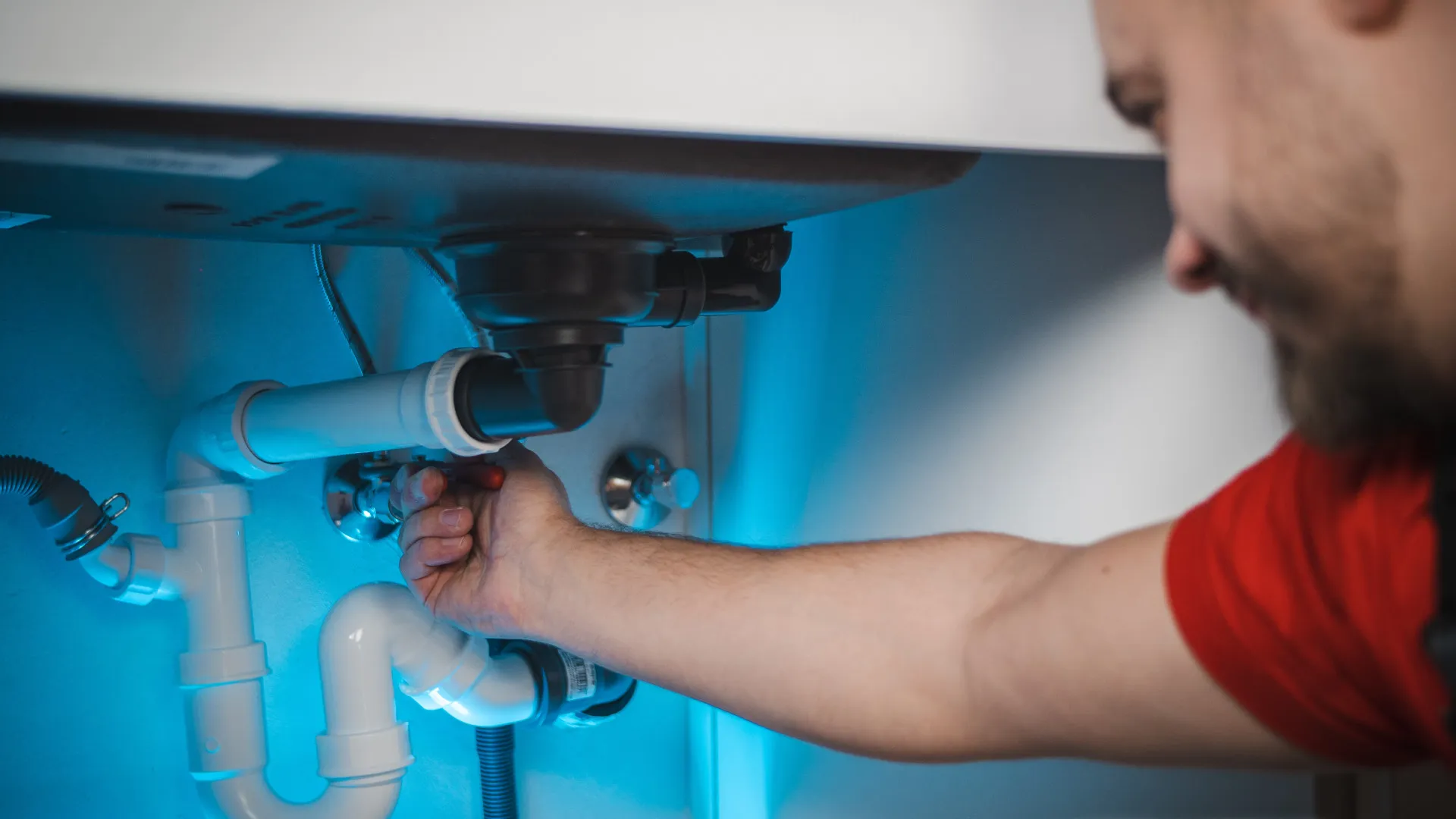 Débouchage de canalisation : comment cela se déroule-t-il avec un professionnel ?