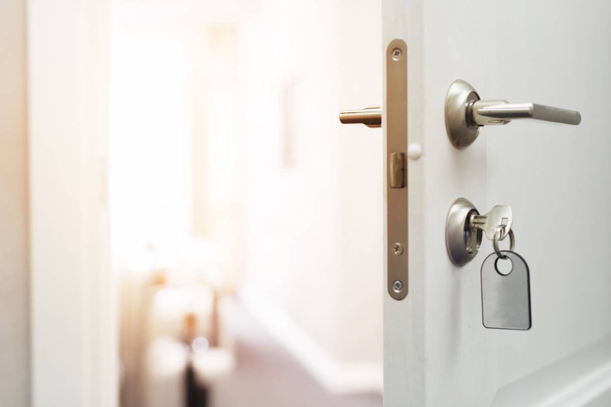 Serrure endommagée ou cassée : à la charge du locataire ou du propriétaire ?