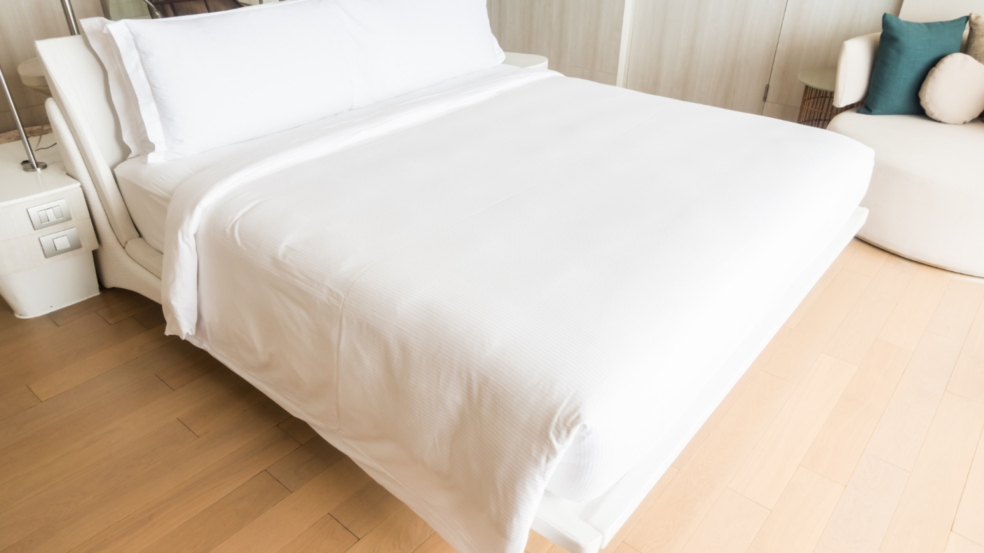 Drap-housse en coton, percale ou satin : quel tissu choisir pour un sommeil optimal ?