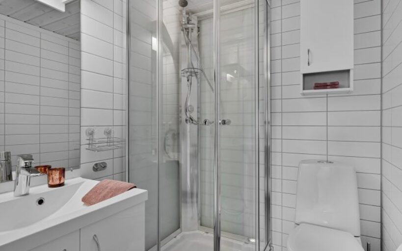 Comment_déboucher_une_douche_?