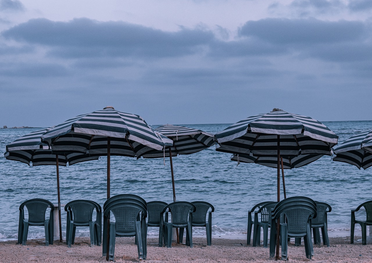 Comment fixer un parasol déporté de manière sécurisée : astuces et conseils pratiques