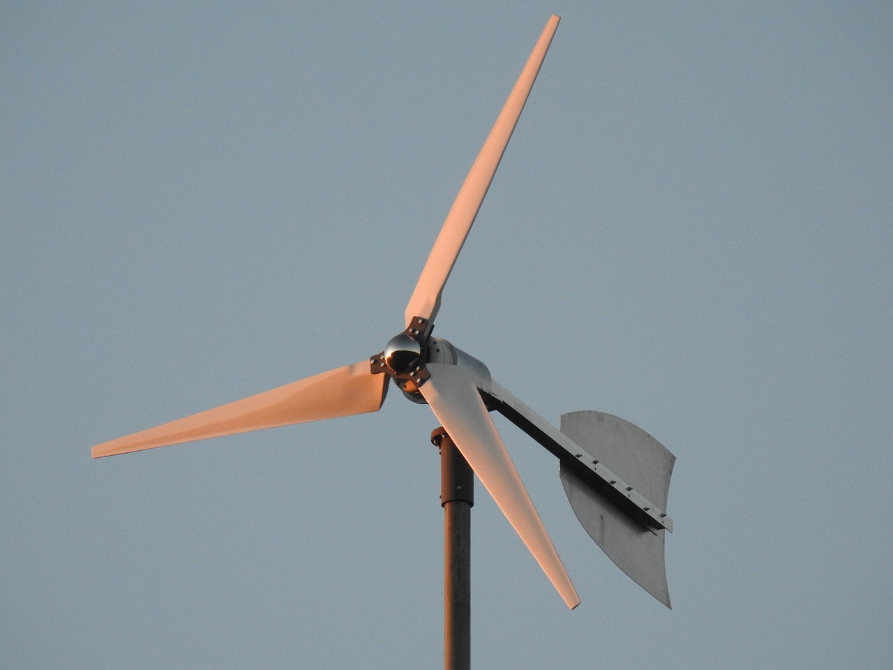 Eolienne maison : Comment l’autoproduction d’électricité pourrait transformer votre vie ?