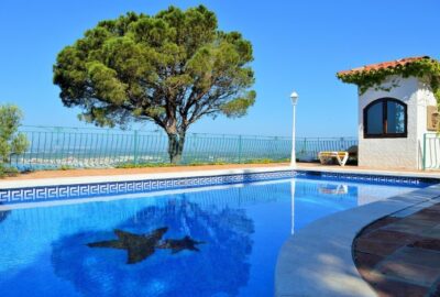 Pourquoi_installer_un_abri_de_piscine?