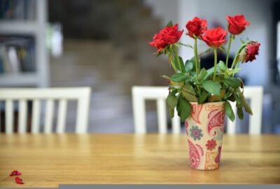 Vases_à_bouteilles_DIY_en_feuille_d_or