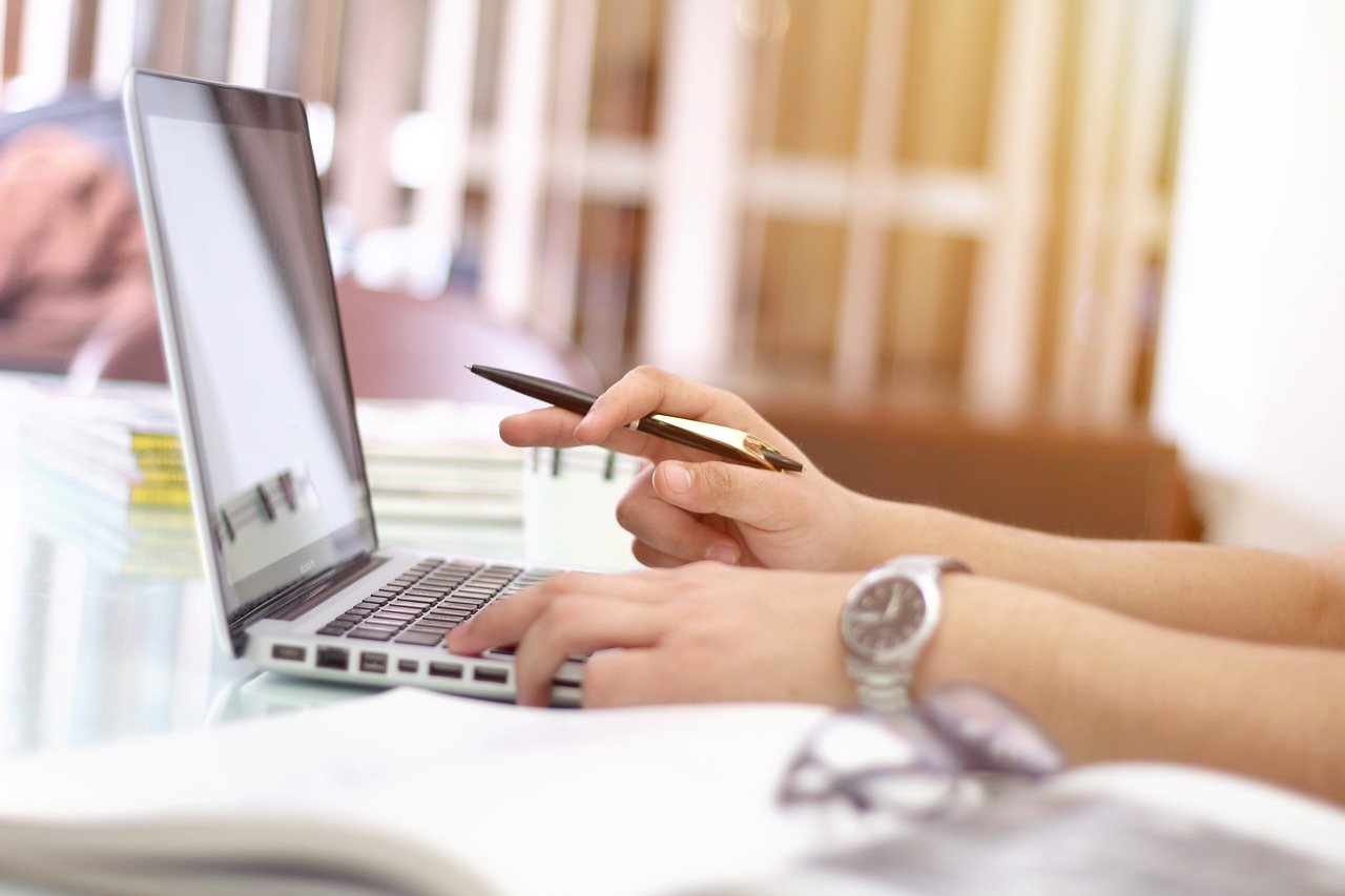Meilleurs couvreurs donne 10 conseils pour avoir un site internet design pour les artisans