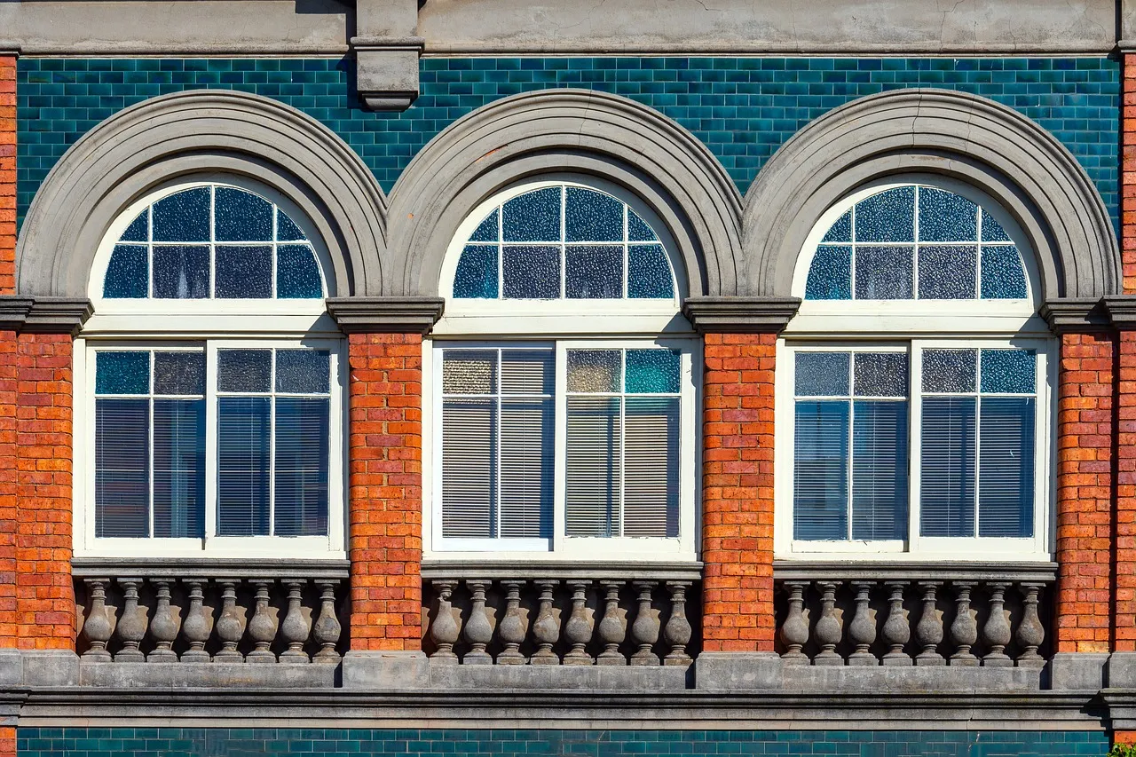 Les différents types de verres pour les applications artistiques et décoratives d’une maison