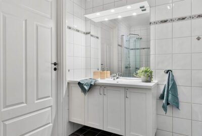 Gros_plan_sur_le_carrelage_salle_de_bain_