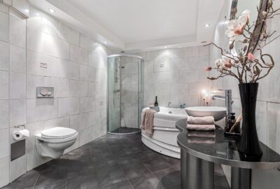 Les_causes_courantes_de_bouchons_dans_les_WC