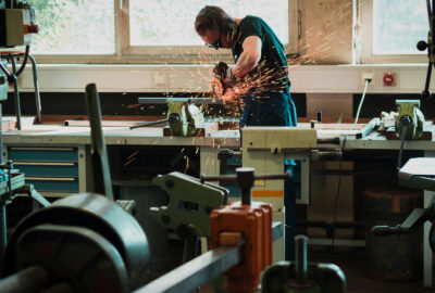 Quels outils sont essentiels pour le bricolage ?