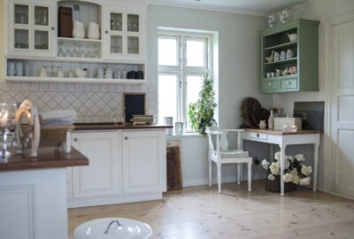 Comment_styliser_les_étagères_de_votre_cuisine_!