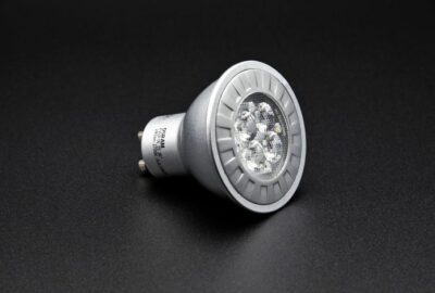 Les_nombreux_avantages_d_opter_pour_un_spot_LED
