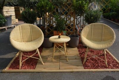 Quelle_matière_choisir_pour_mon_salon_de_jardin_?
