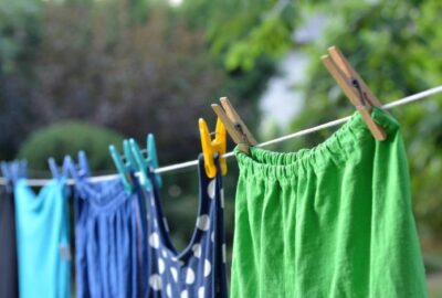 Comment_nettoyer_à_sec_vos_vêtements_à_la_maison_?