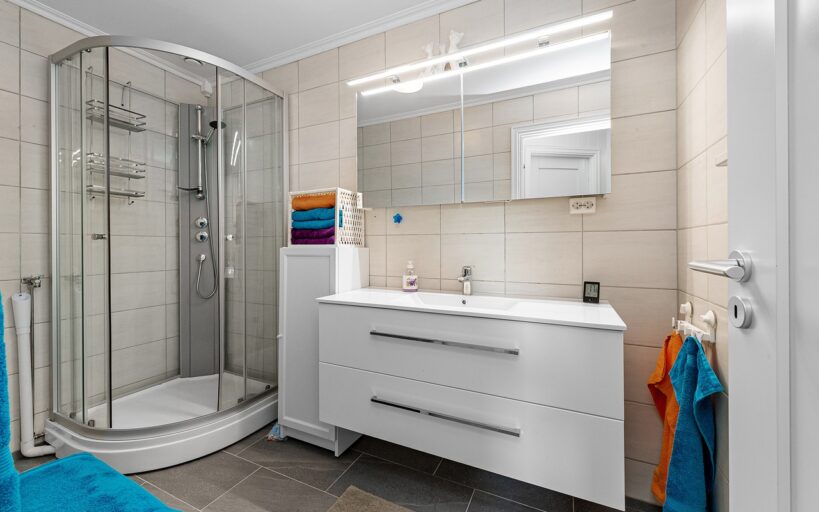 Aménager_sa_salle_de_bain_:_guide_pratique_et_conseils