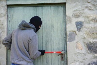 9_façons_de_protéger_votre_maison_contre_le_cambriolage