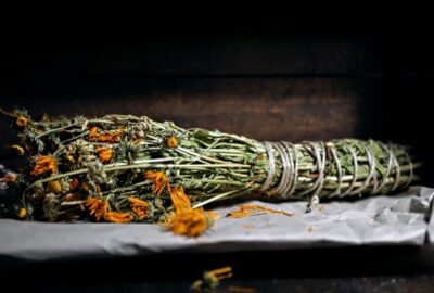 Tutoriel_pour_un_séchoir_à_herbes_simple_à_faire_soi_même