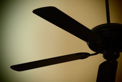 Choisir_son_ventilateur_de_plafond_design_pour_cet_été_2024
