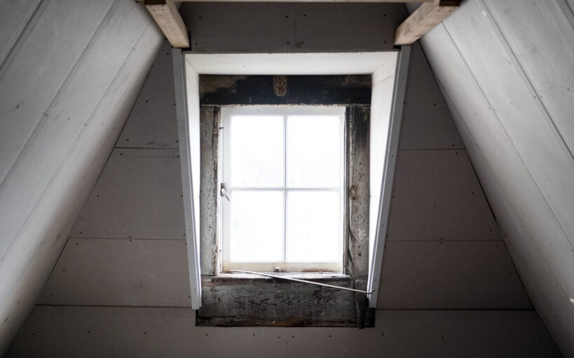 Comment entamer des travaux de rénovation dans les combles ?