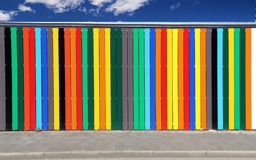 La_clôture_composite_:_une_clôture_design_et_facile_d_entretien